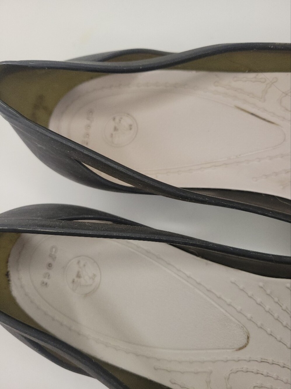 Crocs Rio Point Toe Flats - Picture 4 of 10